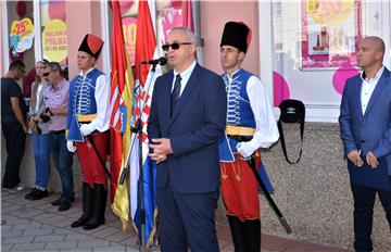 Središnji trg u Ogulinu proglašen Trgom Petra Stipetića