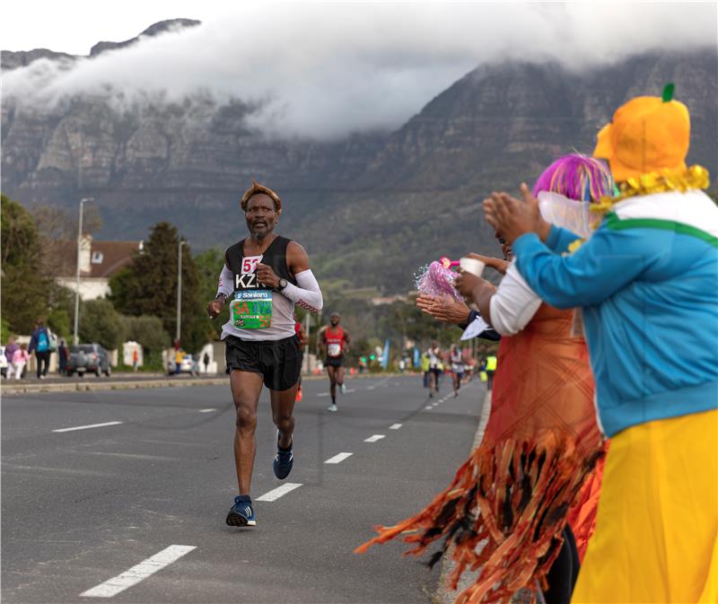 SOUTH AFRICA CAPE TOWN MARATHON