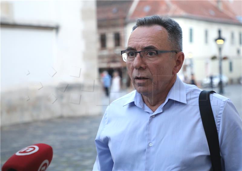 Batinić o sindikalnom referendumu: Ne bi bilo loše konzultirati Ustavni sud