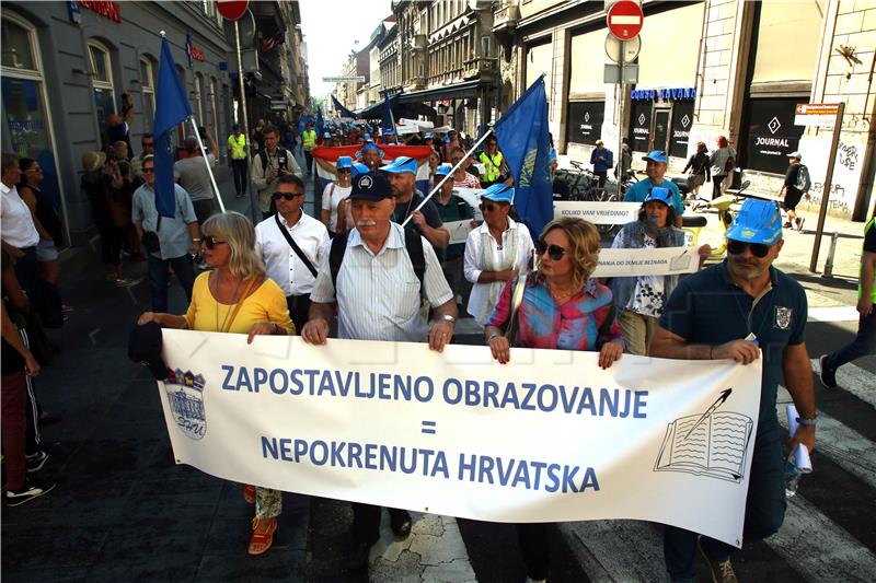 Sastanak Vlade i sindikata oko zahtjeve za većim plaćama u obrazovanju