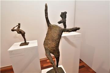Izložba "Gledan dodirom" otvorena u karlovačkoj Galeriji Vjekoslav Karas