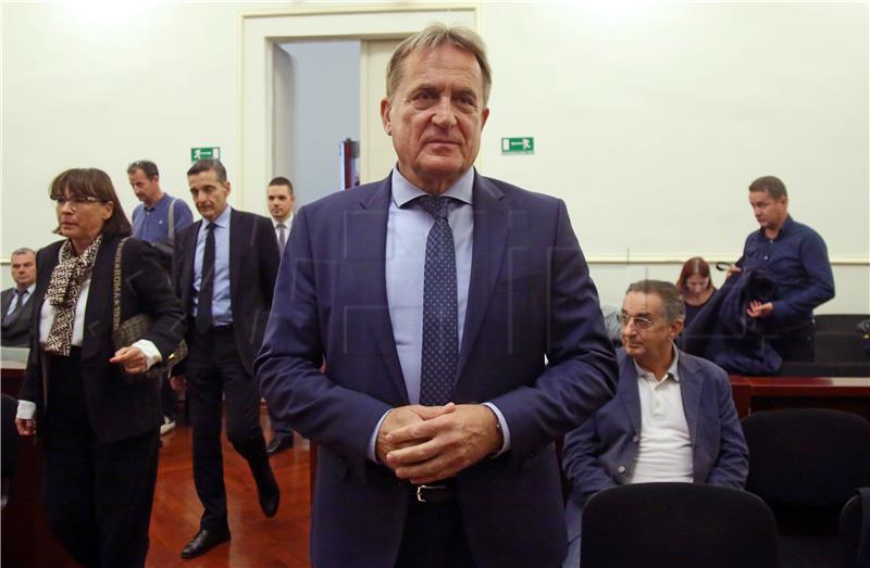 Ex-HDZ minister acquitted in corruption case, three co-defendants found guilty