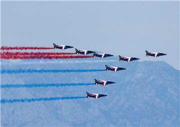 Zadar: "Krila Oluje" i "Patrouille de France" izveli zajednički prelet i trenažne letove