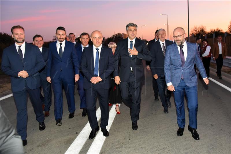 Premijer Plenković na predstavljanju radova na vinkovačkoj zaobilaznici