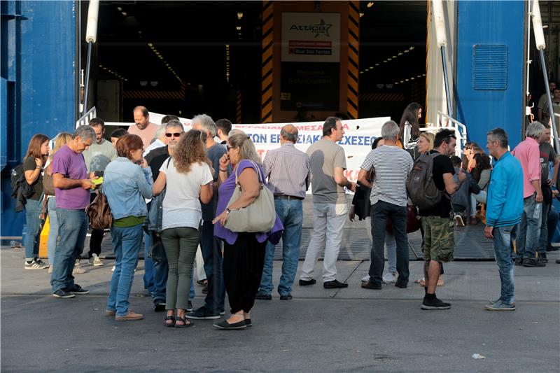 GREECE PORT SEAMEN 24H STRIKE