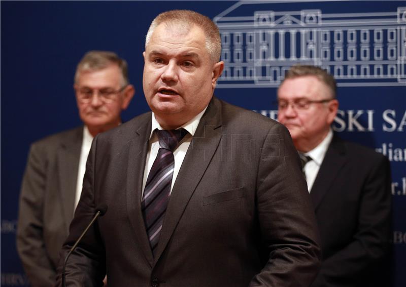 Hungarian minority MP leaves parliamentary group of Zagreb mayor's party