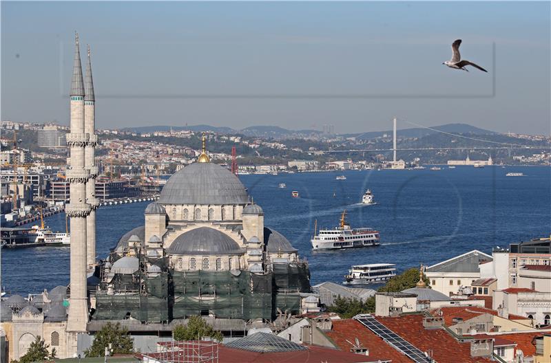 Osmero ljudi lakše ozlijeđeno u potresu u Istanbulu