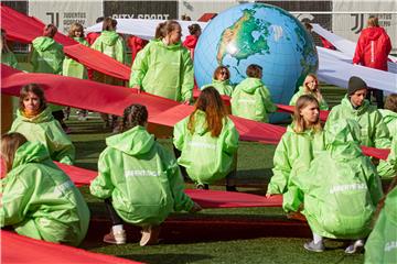 RUSSIA GLOBAL CLIMATE STRIKE