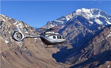 Helicopter reaches the top of Aconcagua for the first time