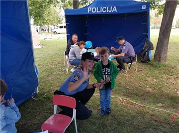 Pripadnici policije u subotu se družili s građanima na zagrebačkom Jarunu