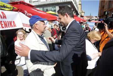 Druženje SU-a i SDP-a s građanima povodom obilježavanja Međunarodnog dana starijih osoba