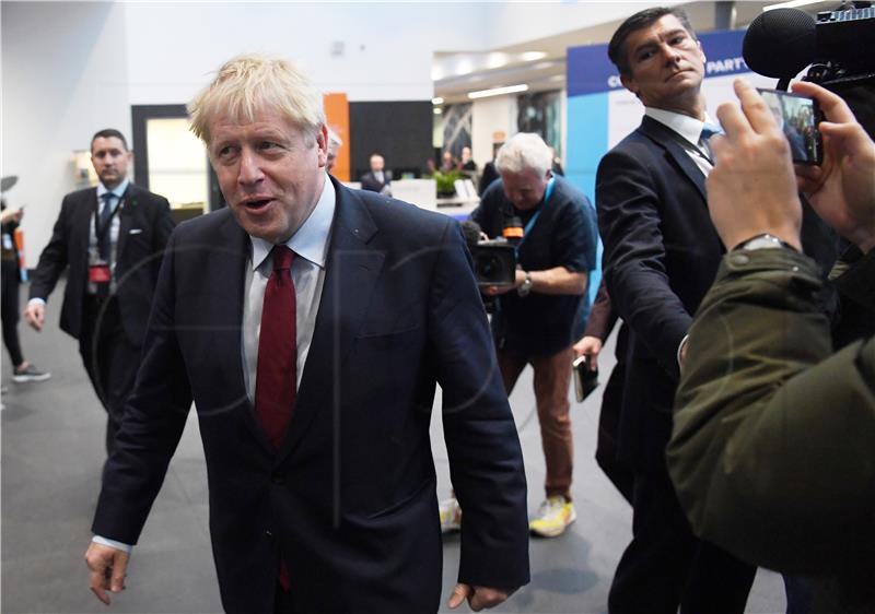 Johnson predlaže da Sjeverna Irska ostane u posebnom odnosu s EU do 2025. - Telegraph