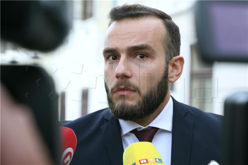 Aladrovic believes in agreement with school unions