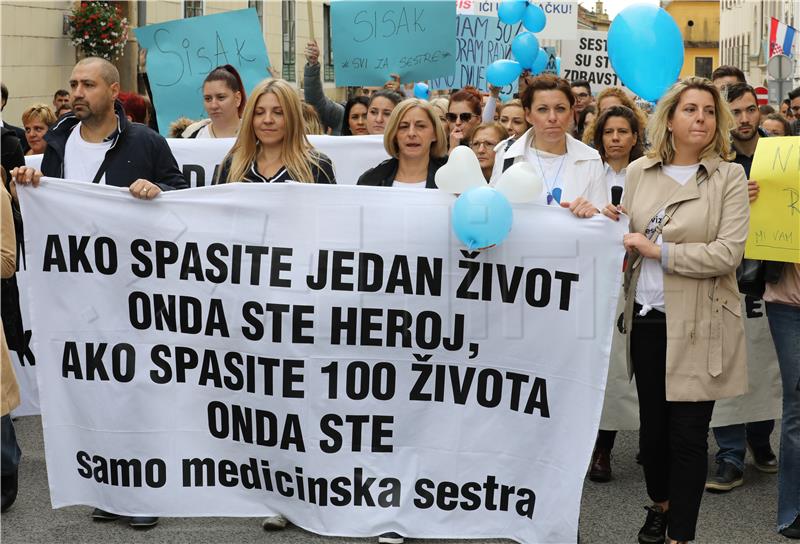 Prosvjed medicinskih sestara ispred Hrvatskog sabora