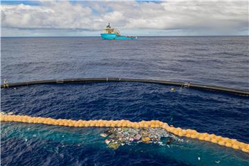 AT SEA PLASTIC GARBAGE COLLECTION