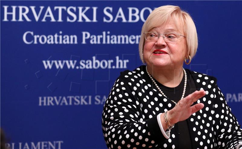 Konferencija za medije Anke Mrak Taritaš i Vesne Pusić