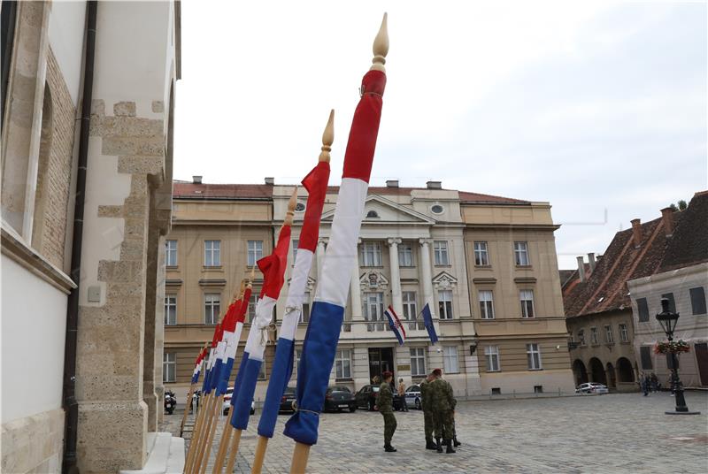 Markov trg, pripreme za sutrašnje obilježavanje Dana nezavisnoti