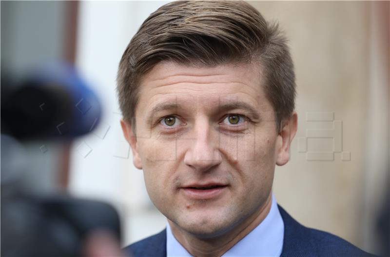 Marić o povećanju plaća učiteljima: Sve će se znati na vrijeme