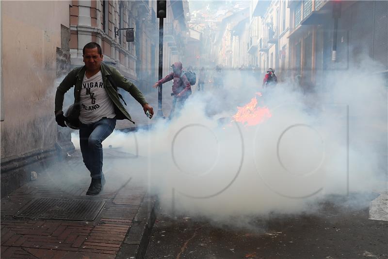 Protesters, police clash as government measures spark outcry in Quito