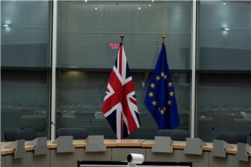 Velika Britanija Europskoj Uniji: Kompromis za brexit ili postajemo opaki