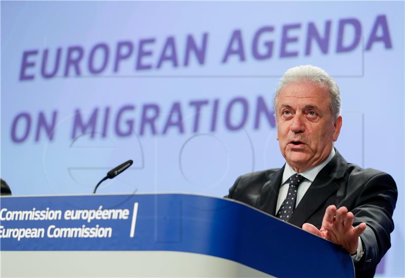 Avramopoulos says Croatia deserves assessment it's ready for Schengen