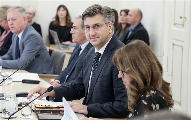 Plenković apelirao na školske sindikate da se vrate dijalogu