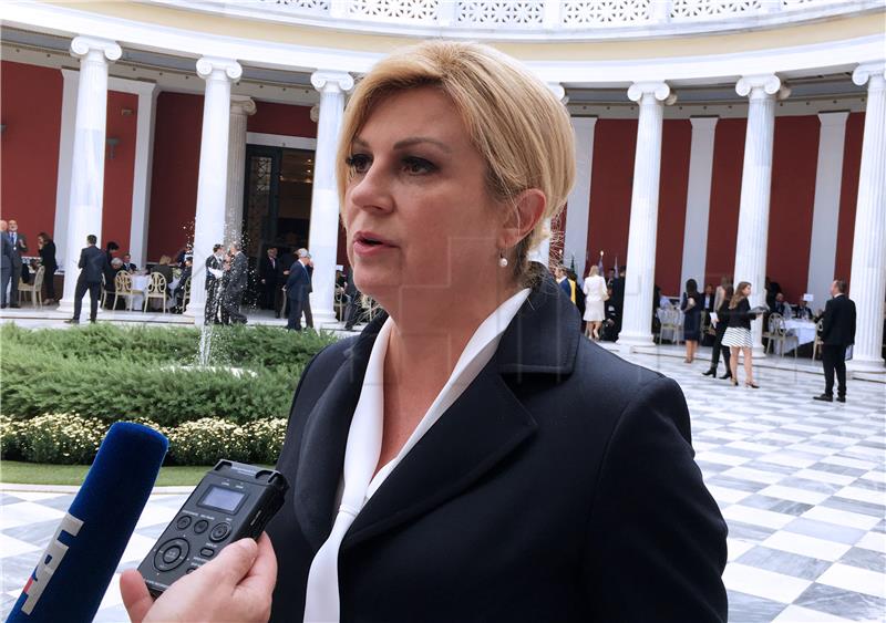 Izjava za medije predsjednice Grabar-Kitarović u Ateni