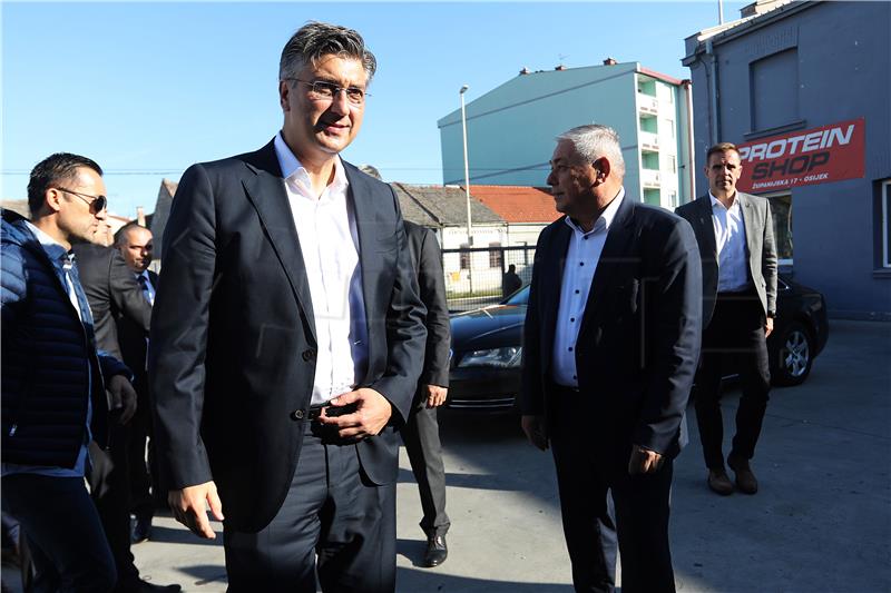 Plenkovic says hasn't noticed Penava plans to leave HDZ