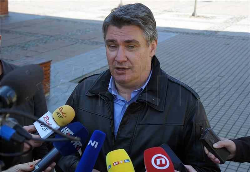 Milanovic in favour of higher wages for nurses and teachers, but not police