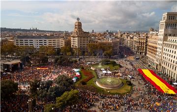 Oko 10.000 zagovornika cjelovite Španjolske promarširalo Barcelonom