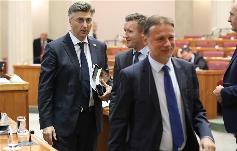 Premijer Plenković u Saboru podnosi godišnje izvješče o radu vlade