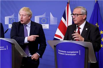 Europski i britanski pregovarači postigli dogovor o sporazumnom brexitu