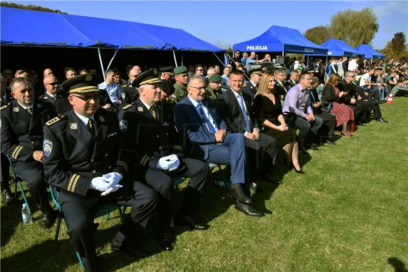 Svečani program 1. Memorijala "Šimo Đamić" u Tomici pokraj Slavonskog Broda