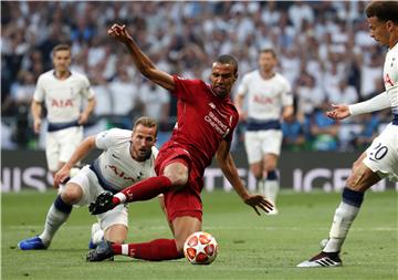 Matip u Liverpoolu do 2024.