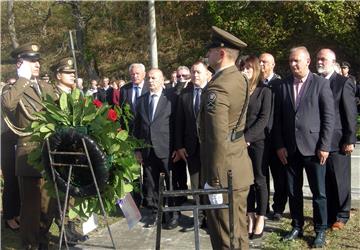  Na mjestu masovne grobnice odana počast žrtvama u Baćinu