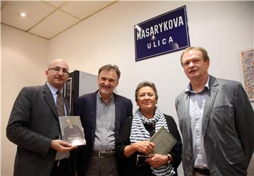 Predstavljena knjiga "Razgovori s T. G. Masarykom" Karela Čapeka