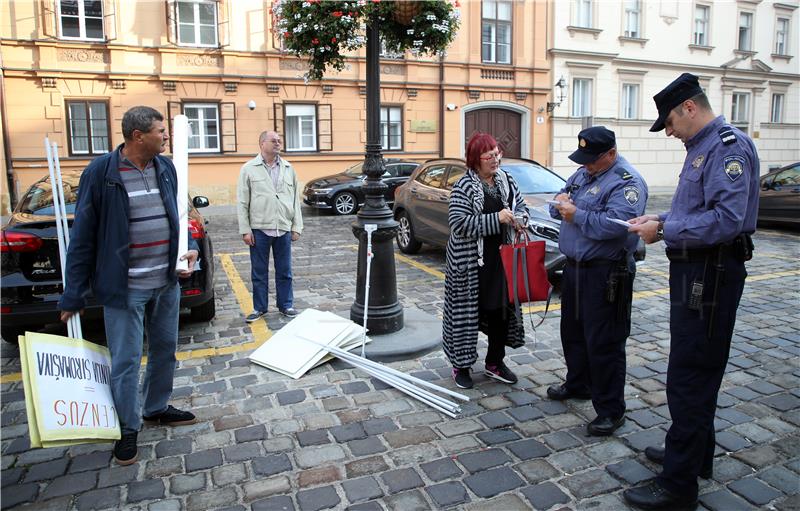 Sindikat umirovljenika održao prosvjedno uručivanje otvorenog pisma Vladi