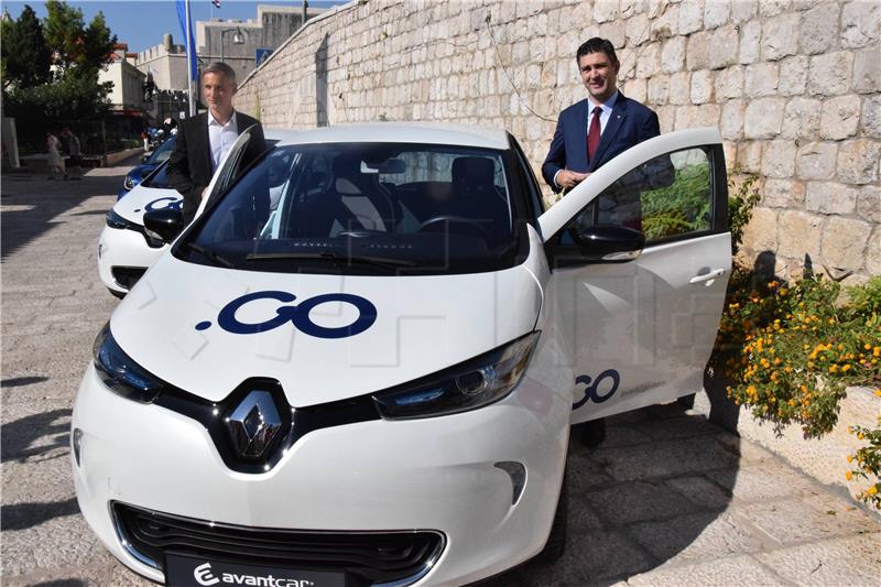 Grad Dubrovnik uveo 'car sharing' s 30 električnih vozila