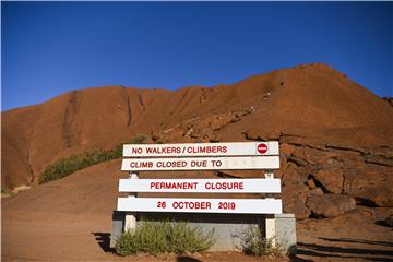 AUSTRALIA ULURU CLIMB CLOSURE