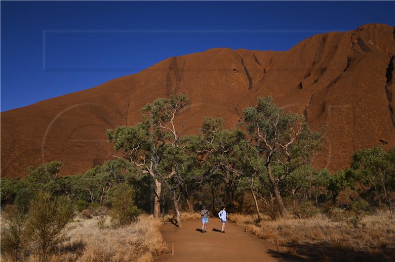 AUSTRALIA ULURU CLIMB CLOSURE