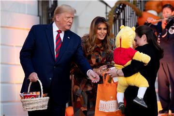 USA WHITE HOUSE HALLOWEEN