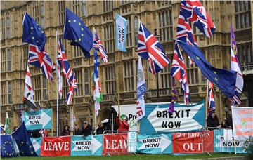 Britanski parlament prihvatio održavanje prijevremenih izbora 12. prosinca