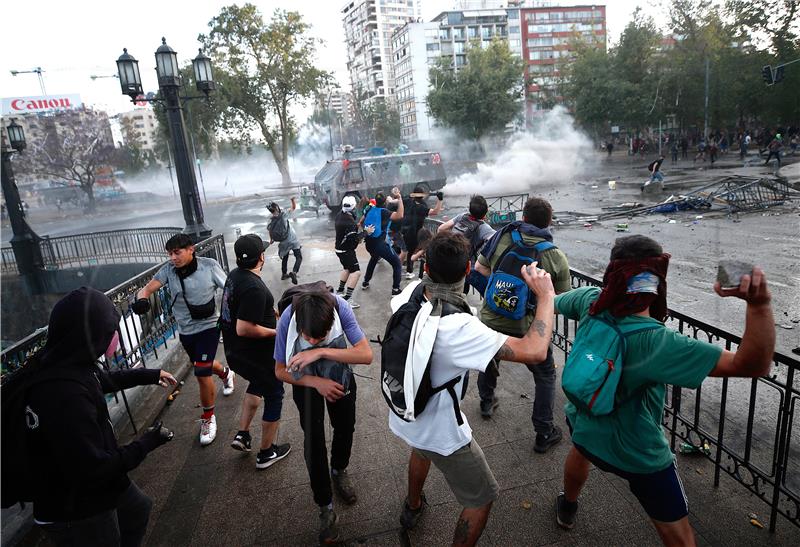 CHILE PROTESTS ANTI-GOVERNMENT