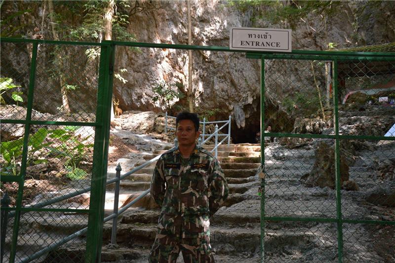 THAILAND CAVE