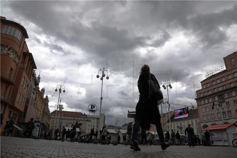 Oblačni i kišni dan u Zagrebu