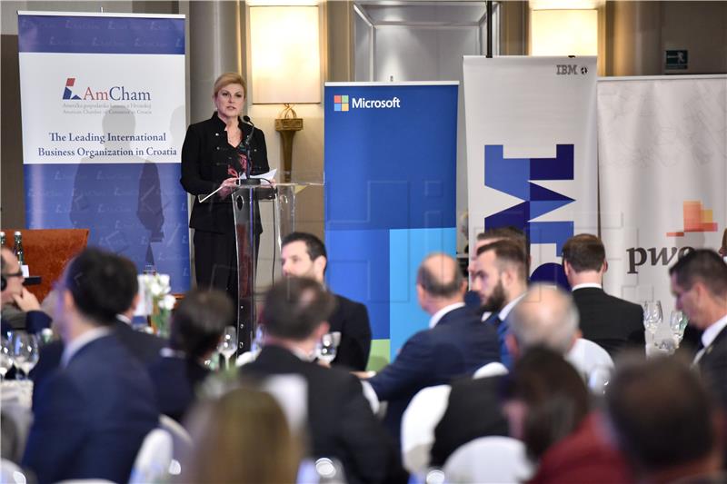 Grabar-Kitarovic informs AmCham conference about connectivity across EU