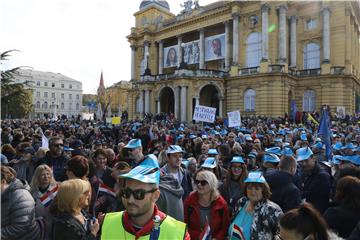 Prosvjed učitelja pod nazivom  '6.11. za 6,11 posto'