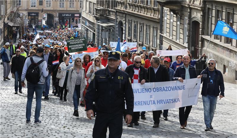 Prosvjed učitelja pod nazivom  '6.11. za 6,11 posto'