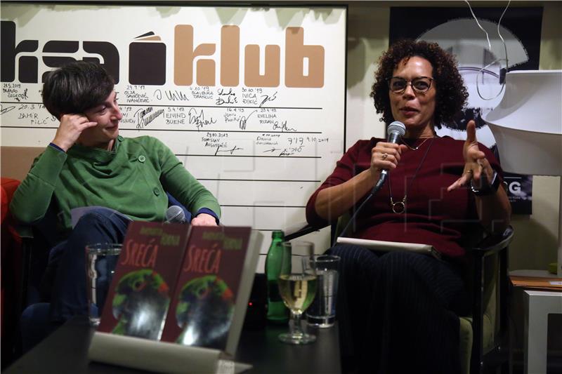 Britanska književnica Aminatta Forna gostovala u Booksi