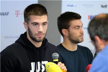 Davis Cup: Reprezentacija otputovala u Madrid, Ćorić dobio temperaturu